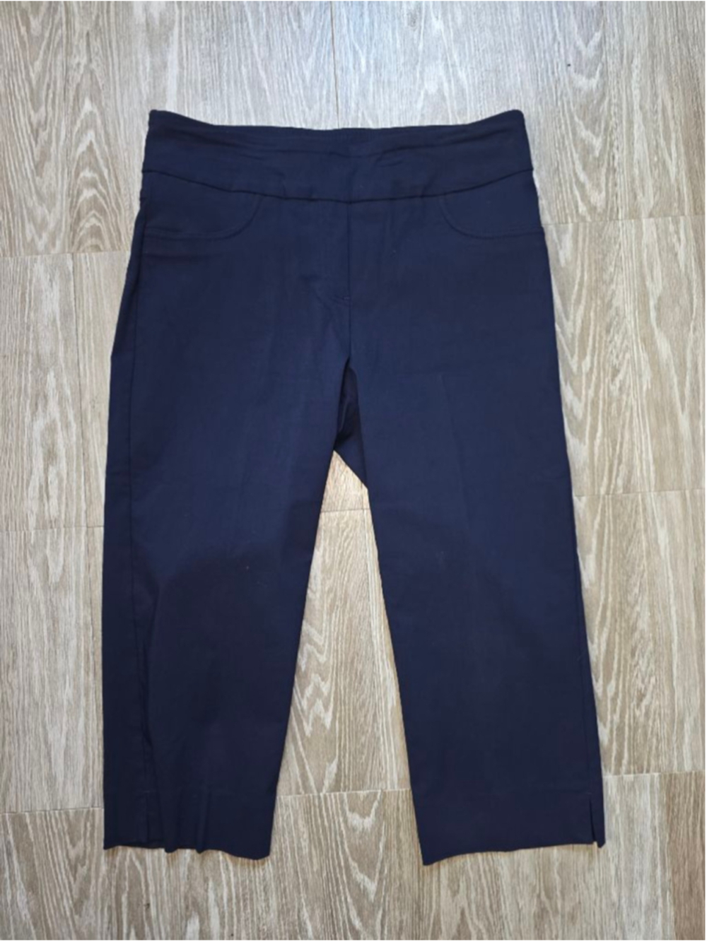 Women's Ruby Rd. Navy Capris, Size 10